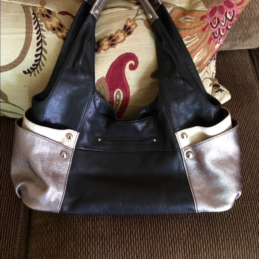 Purse - Picture 2 of 3